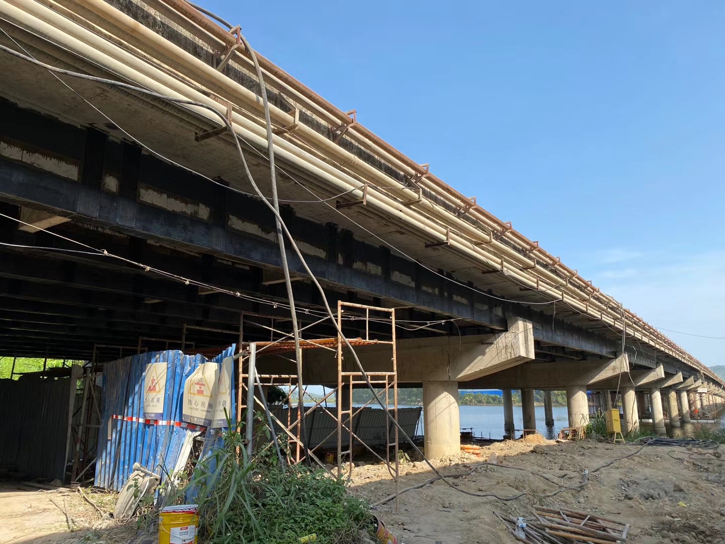北京桥梁下部结构抗倾覆加固方法
